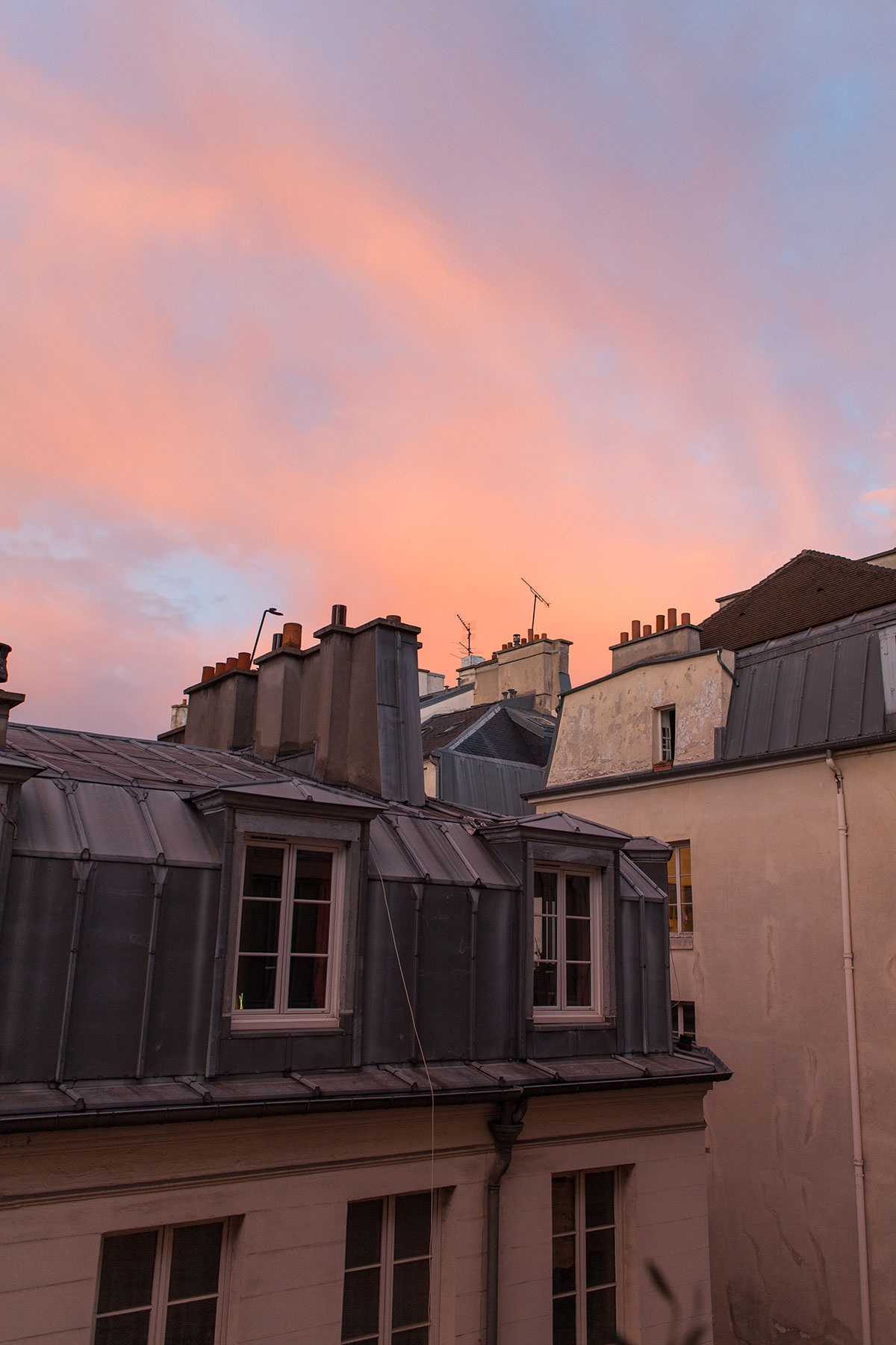 Pink atmosphere - Matthieu Laporte