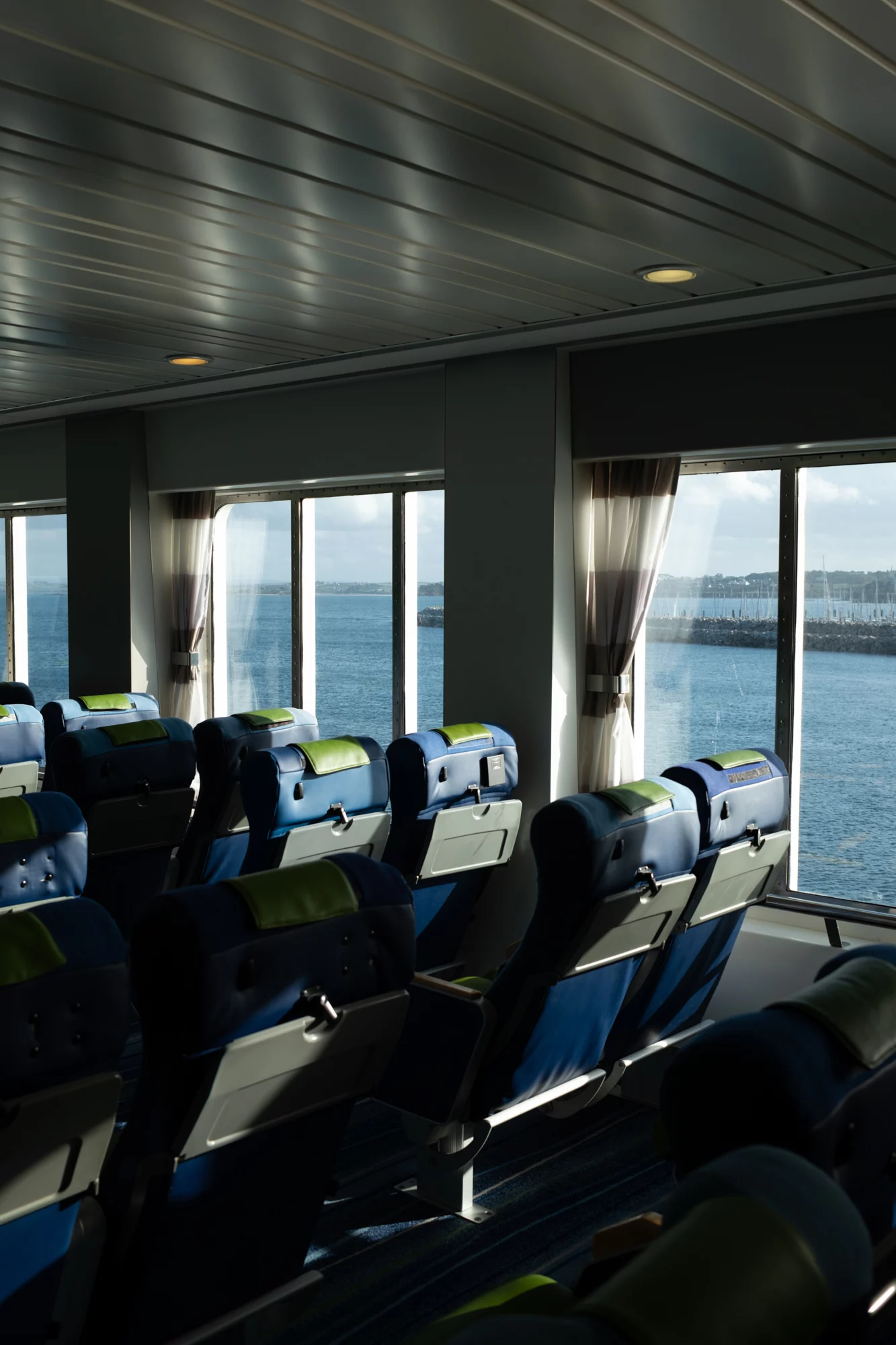 Destination Irlande Dans le ferry vers la ville de Cork en Irlande